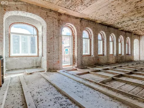5-комнатная квартира: Санкт-Петербург, проспект Добролюбова, 3 (233 м)