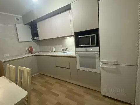 2-к кв. Татарстан, Альметьевск просп. Строителей, 80 (57.0 м)