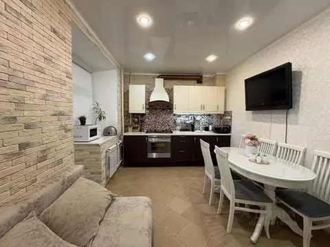 2-к кв. Татарстан, Казань ул. Фрунзе, 9а (79.6 м)