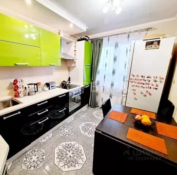 2-к кв. Тюменская область, Тюмень ул. Лесопарковая, 15 (60.0 м)