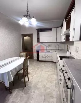 2-к кв. Белгородская область, Старый Оскол Степной мкр, 13 (87.0 м)