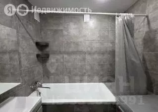 1-комнатная квартира: Тюмень, улица 9 Января, 162/1 (48.9 м)