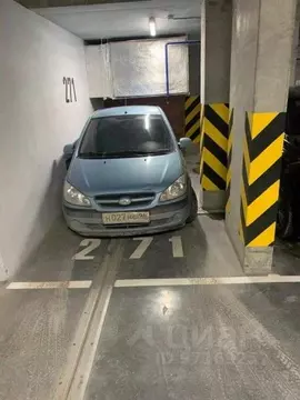 Гараж в Свердловская область, Екатеринбург ул. Азина, 31 (15 м)