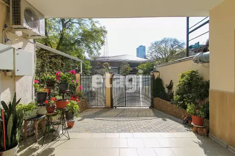 Дом в Краснодарский край, Геленджик  (295 м)