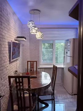 3-к кв. Волгоградская область, Волгоград ул. Ткачева, 18 (61.0 м)