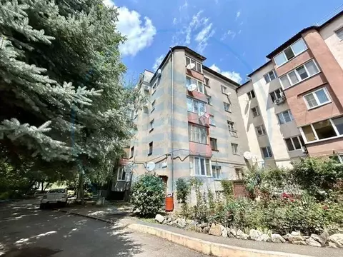 2-к кв. Ставропольский край, Ессентуки ул. Маяковского, 15А (69.8 м)