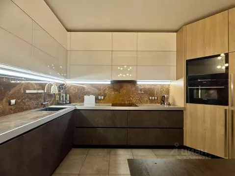 4-к кв. Санкт-Петербург ул. Композиторов, 10 (130.0 м)