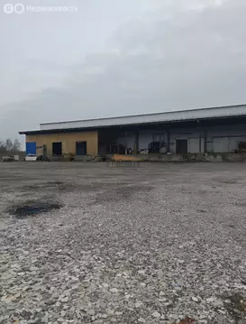 Склад (1058 м)