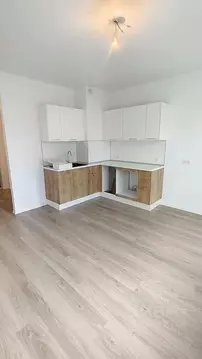 Студия Тюменская область, Тюмень ул. Юрия Рогачева, 11к2 (22.7 м)