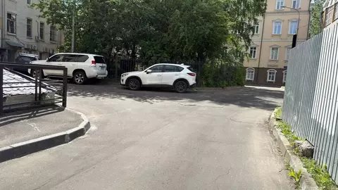 Гараж в Москва Садовая-Спасская ул., 17/2 (12 м)