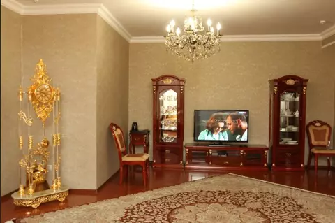 Комната Дагестан, Махачкала ул. Джами, 17к7 (82.0 м)