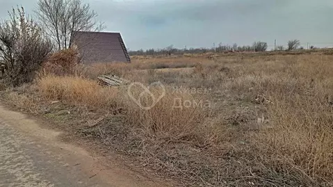 Участок в Волгоградская область, Волжский пос. Краснооктябрьский, ул. ...