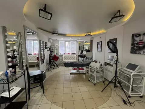 Помещение свободного назначения в Волгоградская область, Волгоград ул. ...