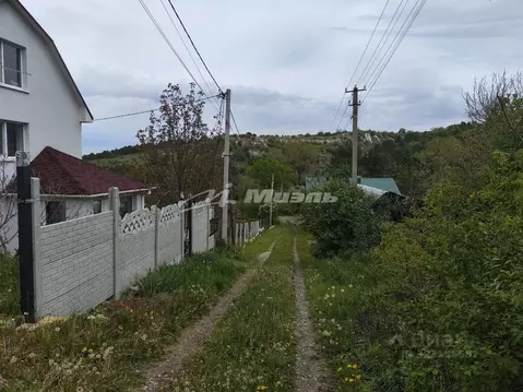 Участок в Крым, Симферопольский район, Чистенское с/пос, с. Фонтаны, ...