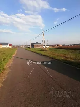 Участок в Брянская область, Брянский район, с. Глинищево ул. Главная ...