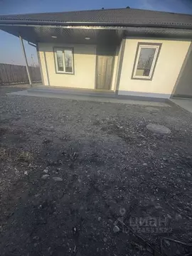 Дом в Хакасия, Усть-Абаканский район, с. Зеленое ул. Верхняя Мичурина, ...