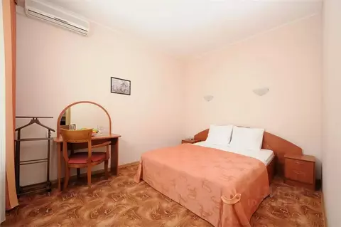 Комната Свердловская область, Екатеринбург ул. Республиканская, 1А