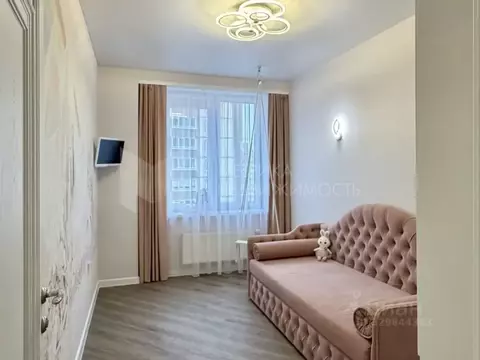 3-к кв. Тюменская область, Тюмень Заречный проезд, 39Ак2 (78.5 м)