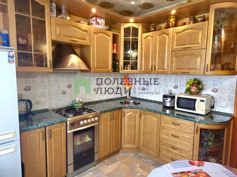 3-к кв. Саратовская область, Балаково ул. Братьев Захаровых, 8 (63.0 ...