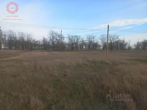 Участок в Крым, Ленинский район, Красногорское с/пос, с. Королево ул. ...