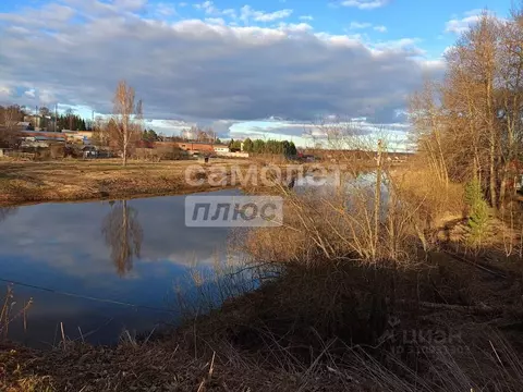 Участок в Вологодская область, д. Поповка (Октябрьский сельсовет) ул. ...