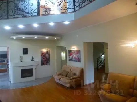 Дом в Московская область, Ленинский городской округ, д. Пуговичино  ...