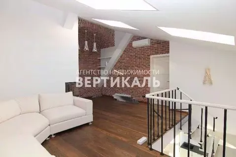 5-к кв. Москва Тверская ул., 8к1 (140.0 м)