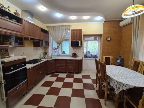 Коттедж в Ростовская область, Волгодонск ул. Гагарина, 57Г (276 м)