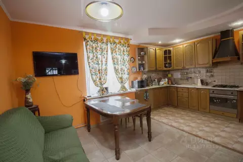 Дом в Калужская область, Калуга Подзавалье мкр,  (200 м)