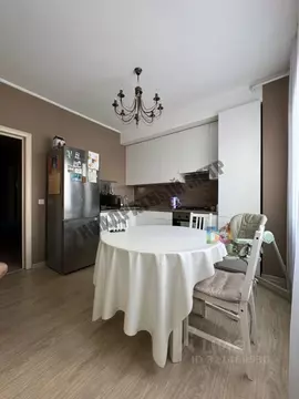 2-к кв. Калмыкия, Элиста 9-й мкр, 33 (91.8 м)