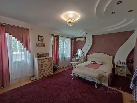 Дом в Ростовская область, Волгодонск Ленинградская ул., 65 (299 м)