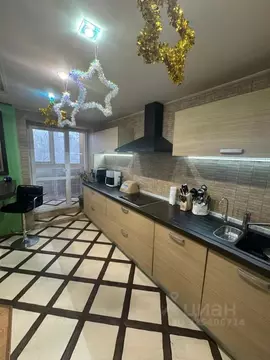 3-к кв. Омская область, Омск Хлебная ул., 33 (106.0 м)