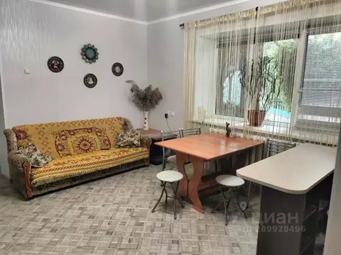 Дом в Краснодарский край, Ейский район, Должанская ст-ца Октябрьская ...