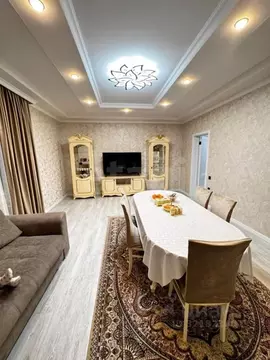 Дом в Ямало-Ненецкий АО, Новый Уренгой Заозерный мкр, ул. Усадебная, ...