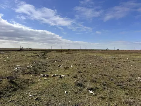 Участок в Крым, Ленинский район, Семисотское с/пос, с. Каменское  (6.0 ...