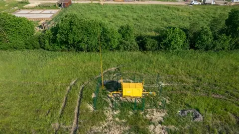 Участок в Ленинградская область, Гатчинский муниципальный округ, д. ...