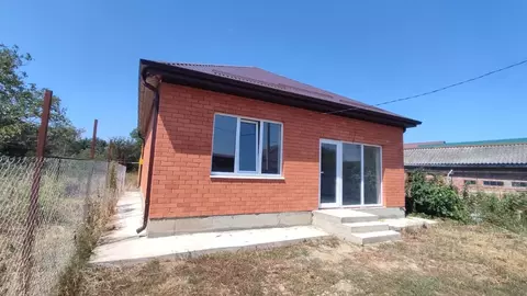 Дом в Краснодарский край, Белореченский район, Южненское с/пос, пос. ...