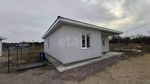 Дом в Крым, Симферопольский район, с. Трудовое  (100 м)