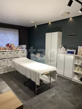 Помещение свободного назначения в Ямало-Ненецкий АО, Новый Уренгой ул. ...