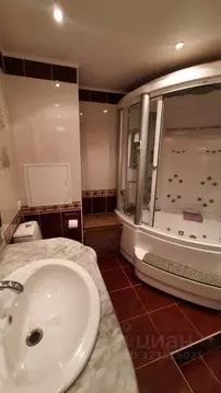 3-к кв. Москва ул. Академика Анохина, 5К2 (100.0 м)