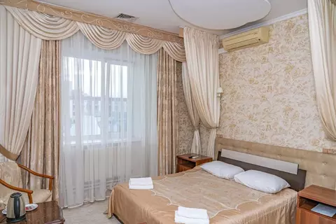 Комната Тюменская область, Тюмень Молодежная ул., 76к1 (25.0 м)