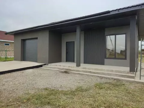 Дом в Хакасия, Усть-Абаканский район, пос. Тепличный ул. Сибирская, 27 ...