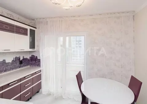 Студия Тюменская область, Тюмень ул. 50 лет Октября, 57Бк2 (31.4 м)