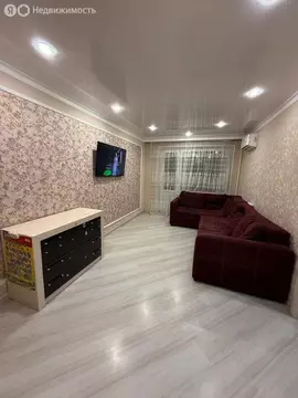 3-комнатная квартира: Армавир, Новороссийская улица, 72 (59 м)