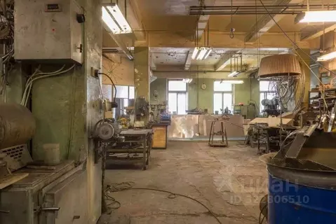 Склад в Санкт-Петербург Промышленная ул., 5 (364 м)