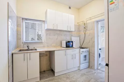 3-к кв. Крым, Ялта ул. Партизанская, 7 (60.0 м)