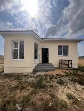 Дом в Крым, Сакский район, с. Орехово ул. Дачная, 1 (90 м)
