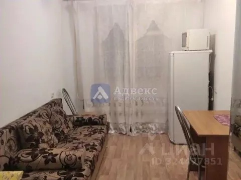 Студия Тюменская область, Тюмень проезд Геологоразведчиков, 48 (13.4 ...