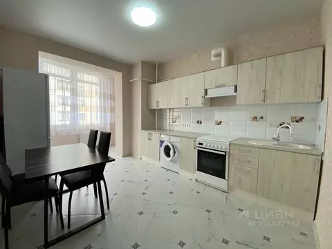 1-к кв. Крым, Симферополь ул. Битакская, 17Б (52.0 м)