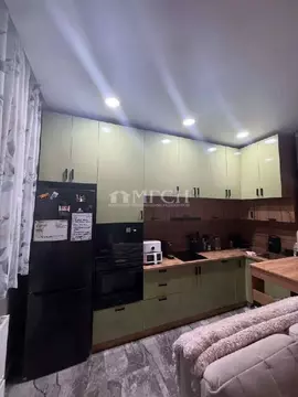 Продается 2-комнатная квартира